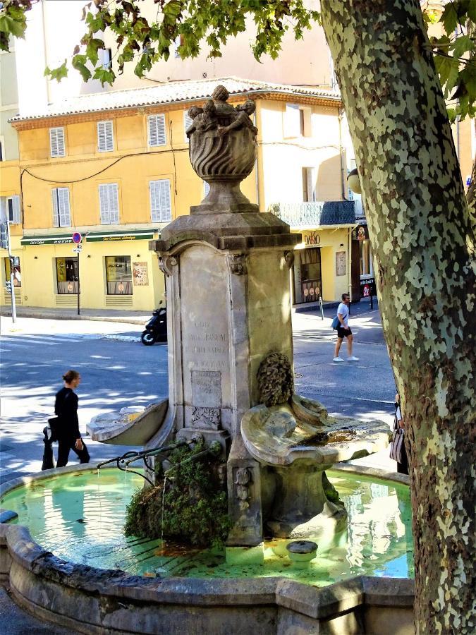Blue Fountain Luxueux Studio Aix Centre Historique -Wifi-Smart Tv- Aix-en-Provence Zewnętrze zdjęcie